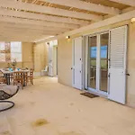 La Reimunda Villa Otranto