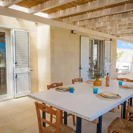 La Reimunda Villa Otranto